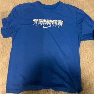 Nike tennis graphic tee